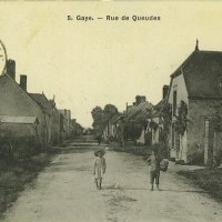Carte postale - Rue de Queudes